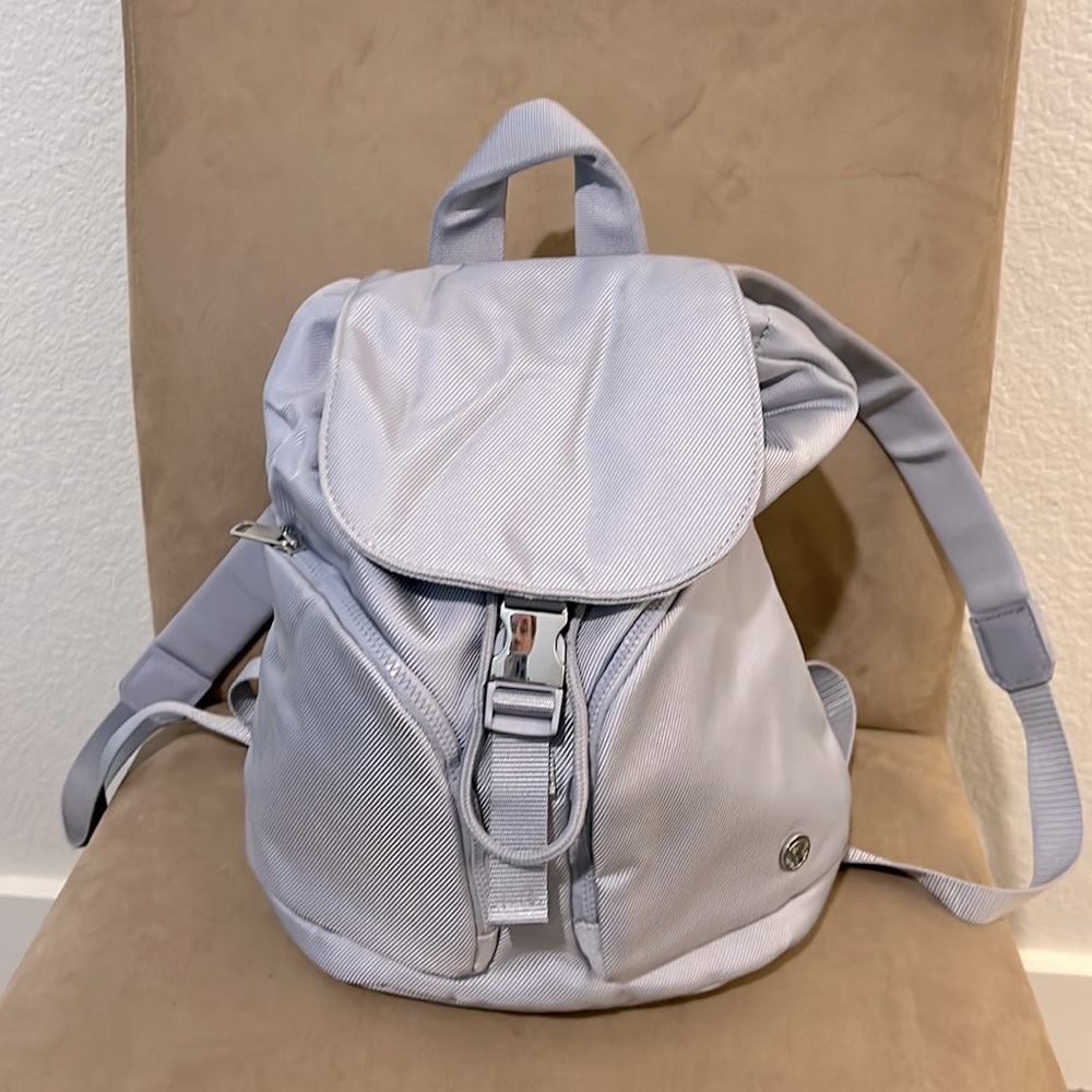 Lululemon lavender backpack like new